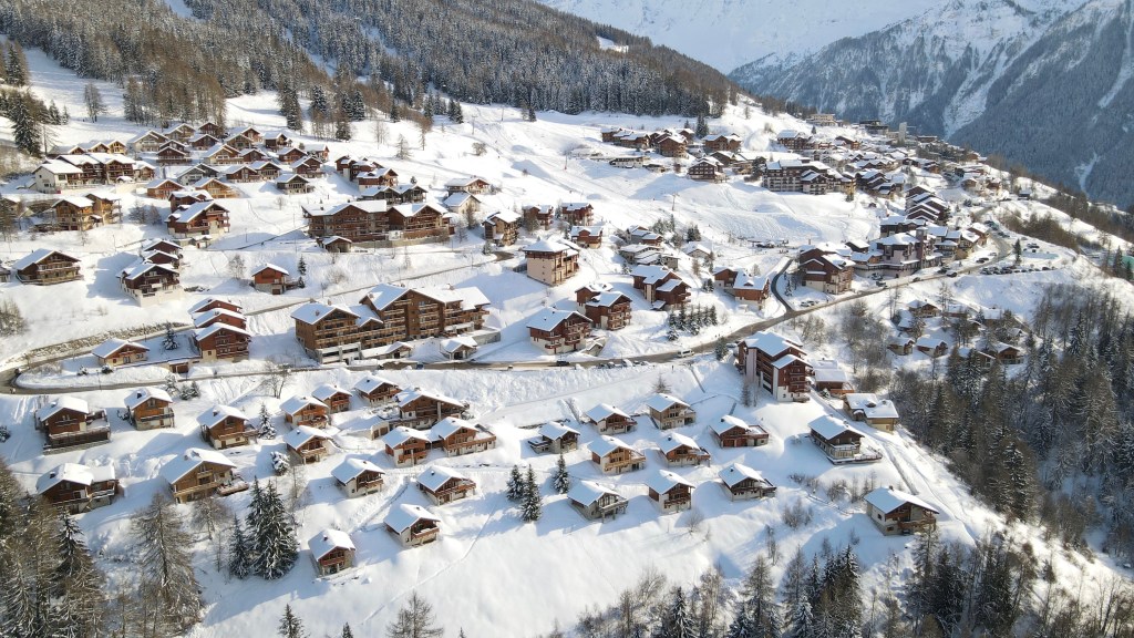 The village of Peisey-Valandry covered in snow. Photo credit: Photo Vallandry